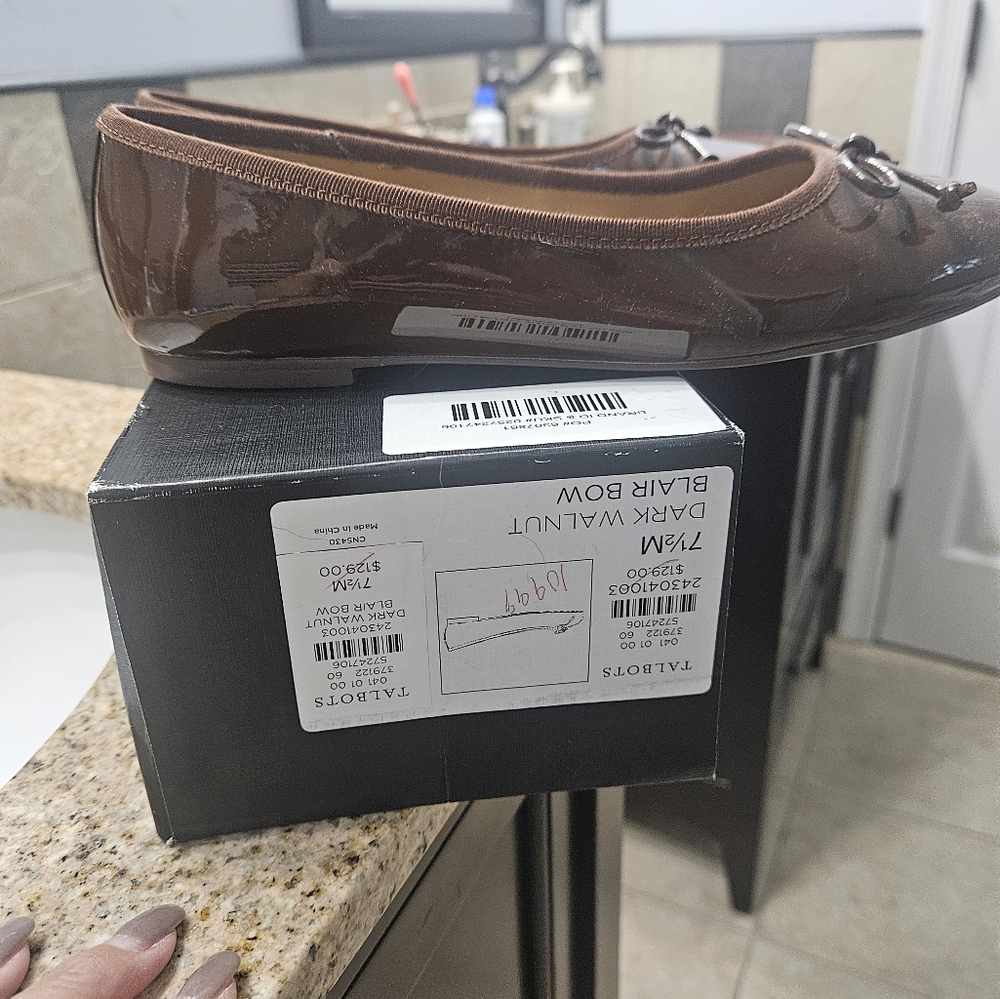 Talbots Womens Brown Flats